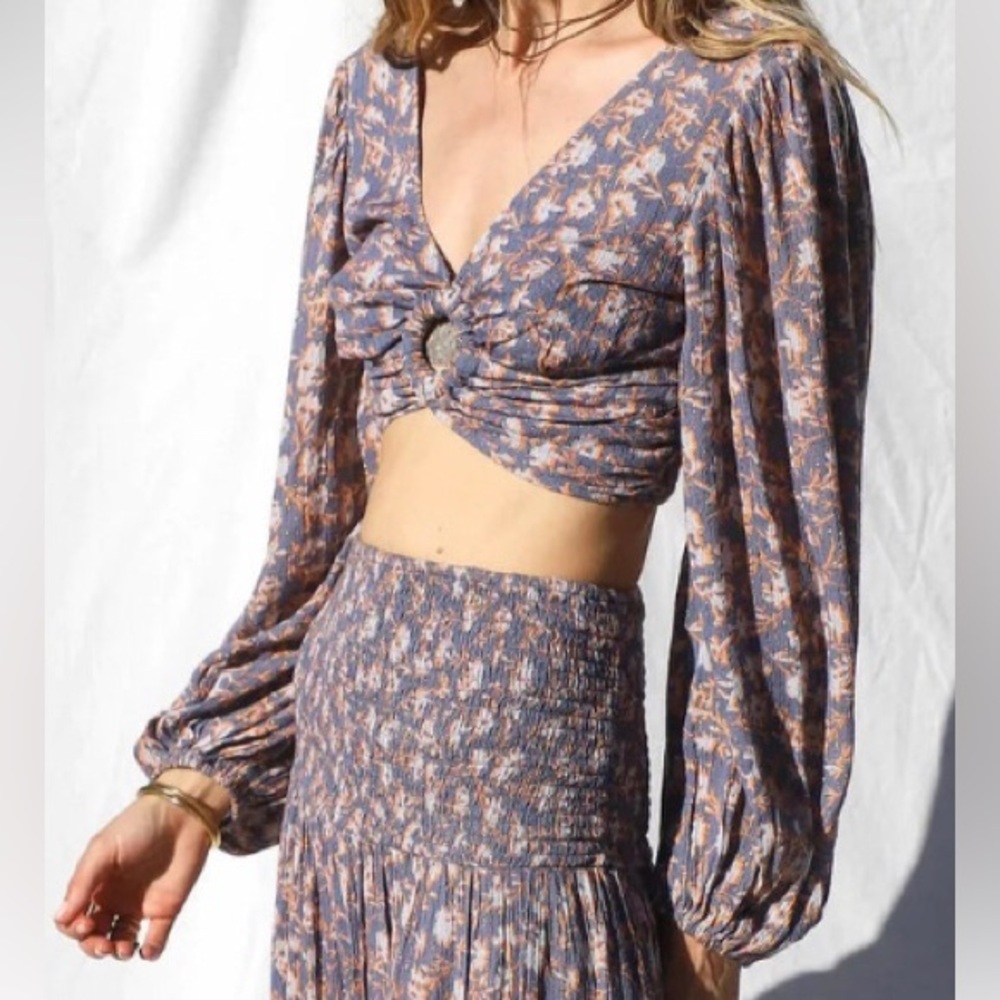 Jen's Pirate Booty Getaway Crop Top in Wildflower Stonewash NWT Size XS - Picture 4 of 4